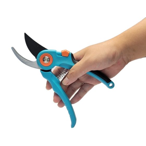 flexible Iron scissors with shears